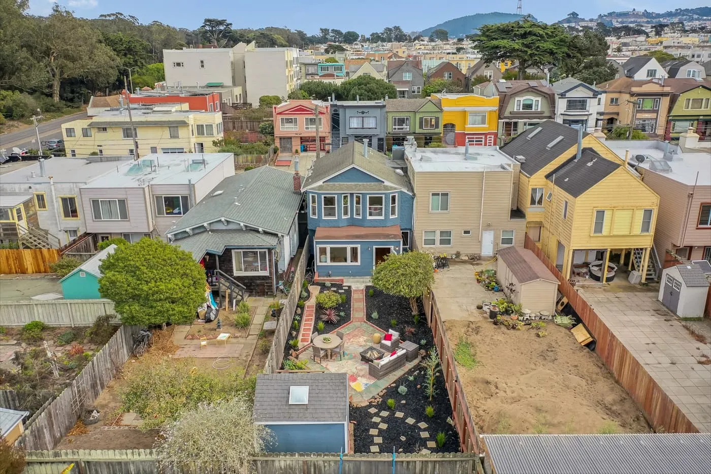 1223 43rd Ave, San Francisco — primary photograph