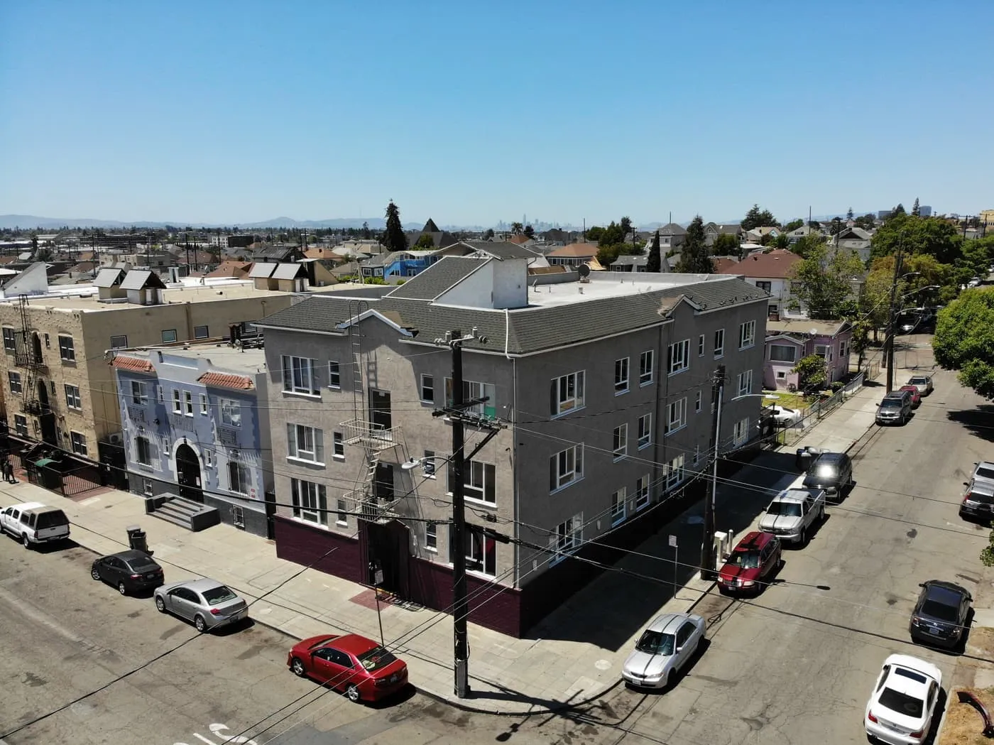 1945 26th Ave, Oakland — primary photograph